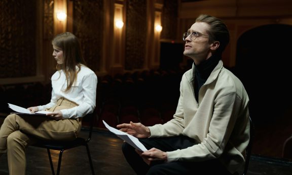 Zdjęcie do artykułu: Czy „Saltburn” to film, który warto obejrzeć ponownie?